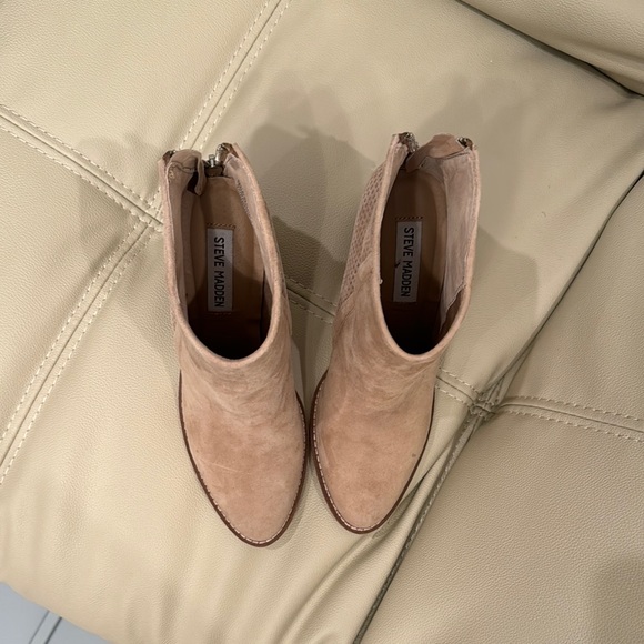 Steve Madden Tan Ankle Boots - Picture 4 of 5